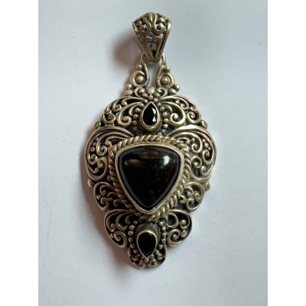 42.8mm Unbranded 925 Sterling Silver Slide Closure Pendant w/ Black Gemstones